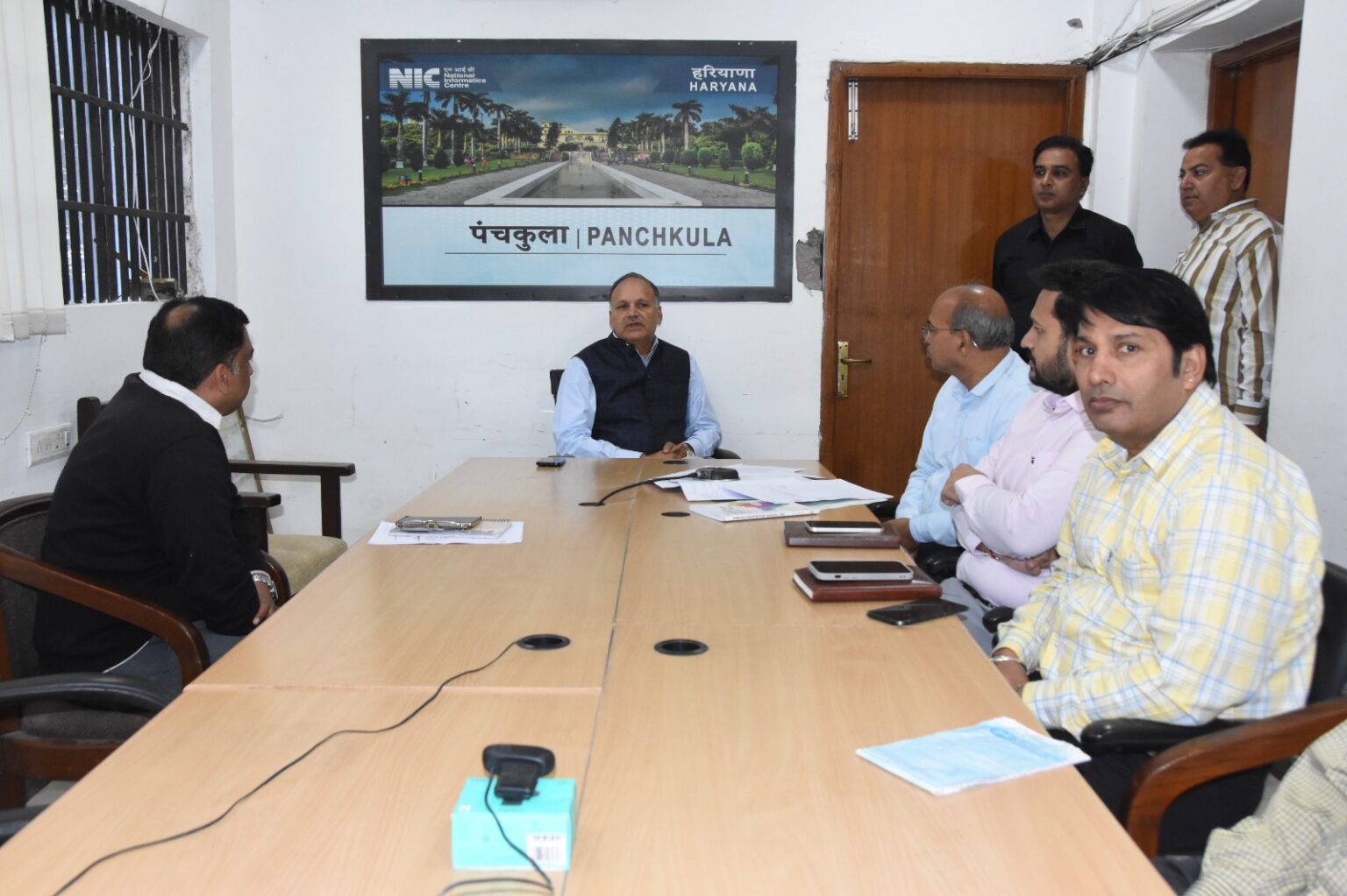 उपायुक्त के सख्त निर्देश, जिलावासियों की समस्याओं के समाधान जल्द से जल्द हो राजस्व विभाग की वित आयुक्त ने सभी उपायुक्तों को रजिस्ट्री के कार्य को तय समय सीमा में पूरा करने के दिए निर्देश