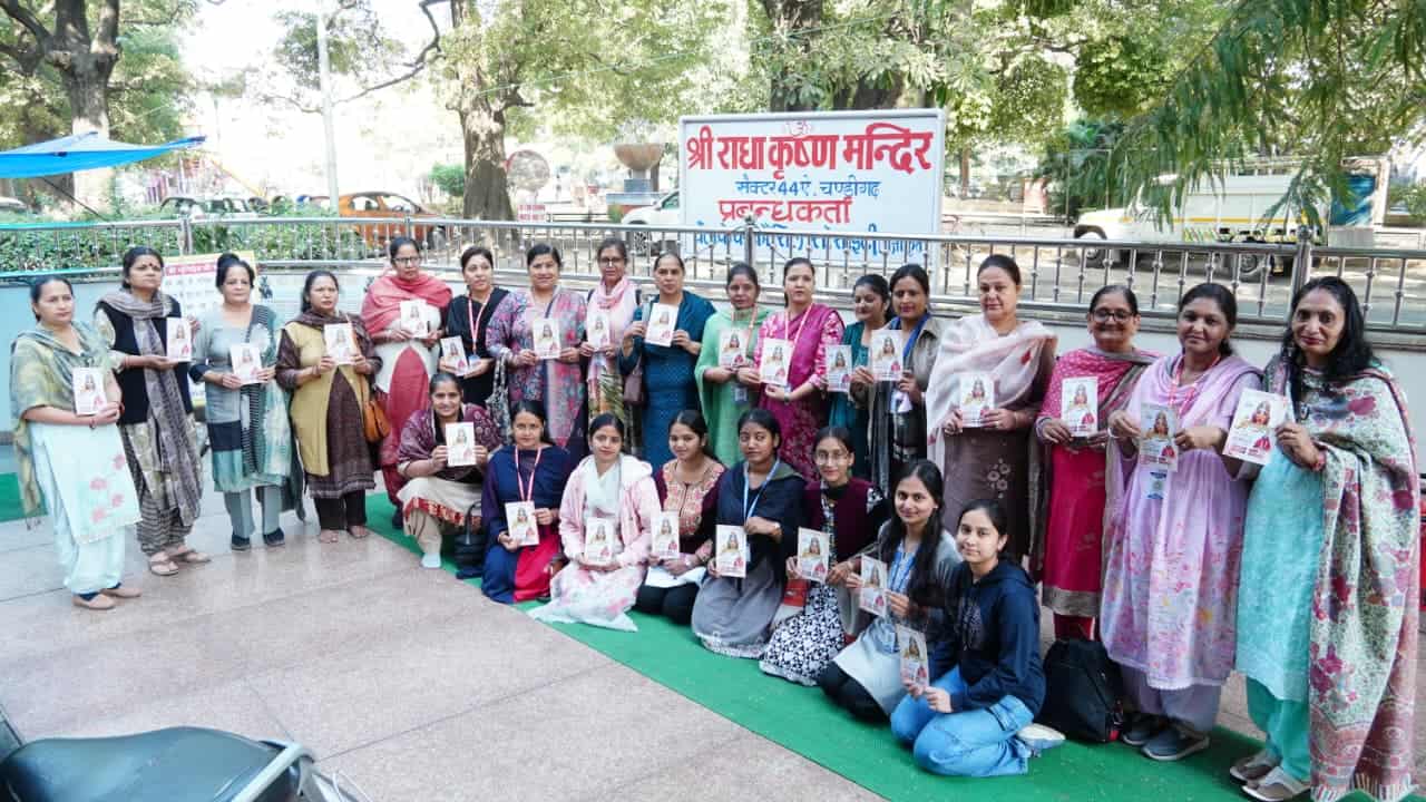 *श्री राम कथा के प्रचार-प्रसार हेतु घर-घर जाकर दिया गया निमंत्रण।*