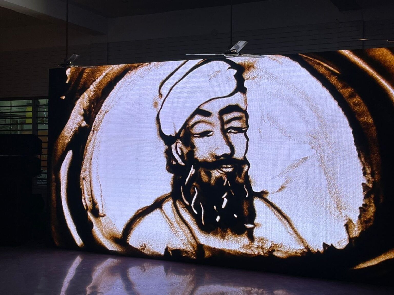 *सैंड आर्ट के माध्यम से दिखाई गई श्री गुरु तेग बहादुर साहिब जी के साहस और बलिदान की गाथा*